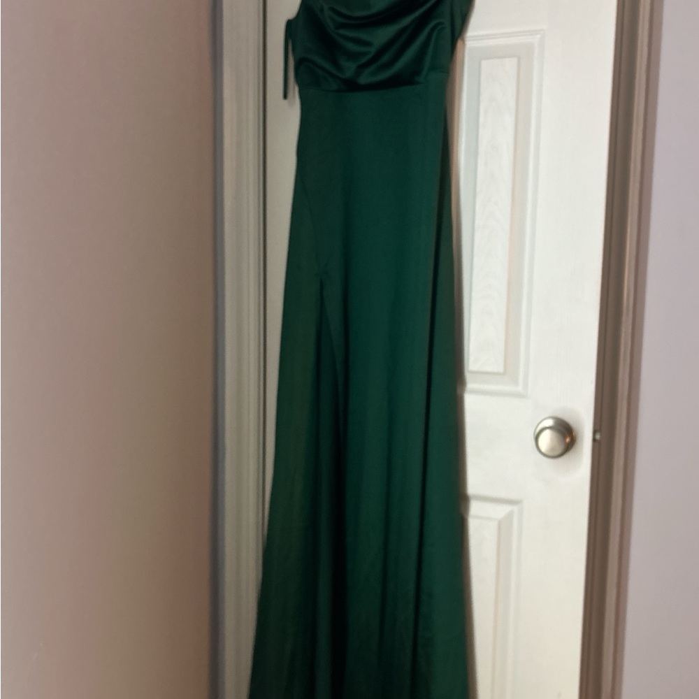 New Windsor Forest Green Formal Dress – Never Worn